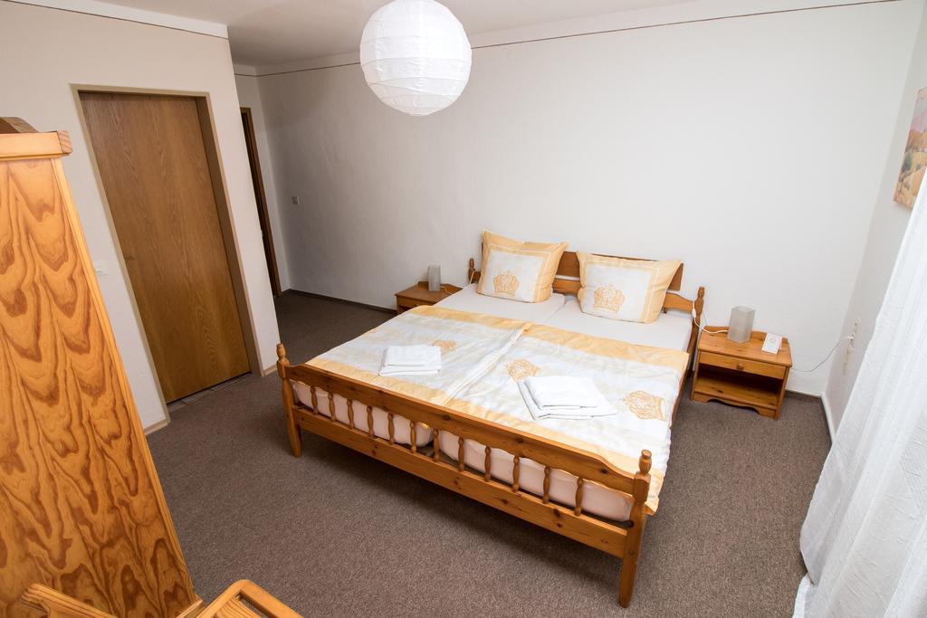 Hotel Garni Krone ゼンデン 部屋 写真